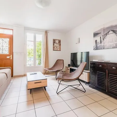 Hotel Charme Parisien Montrouge