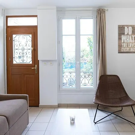 Hotel Charme Parisien 4*